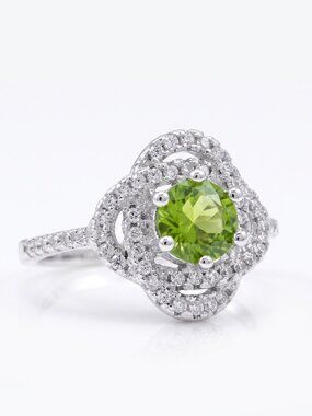 Green Peridot ring, size 7, 925 Sterling Silver Charmed Aroma